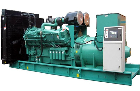 登封570kw康明斯柴油发电机组
